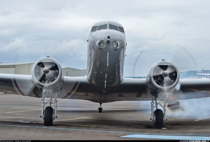 Самолет Дуглас ДС-2