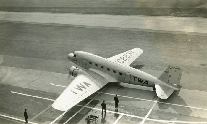 Самолёт Дуглас DC-2
