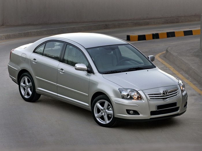 Тойота Авенсис 2007 седан