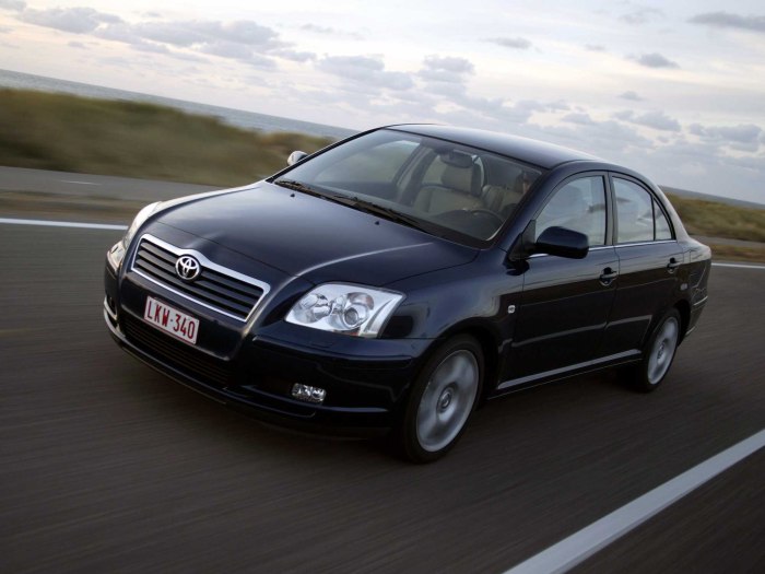 Toyota Avensis 2