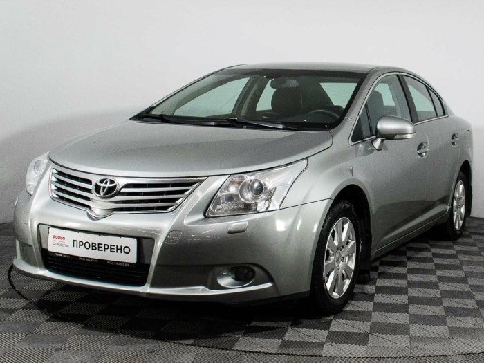 Toyota Avensis 2010 седан