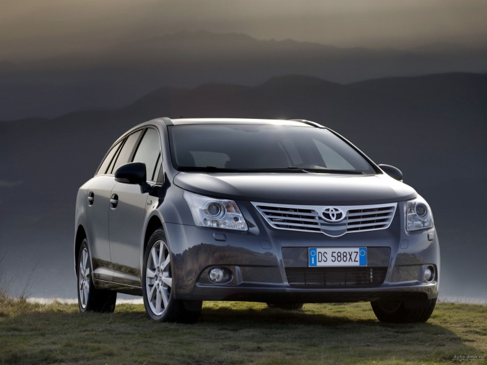 Toyota Avensis 2011
