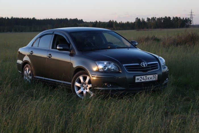 Toyota Avensis 2