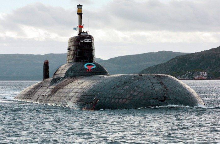 Подводная лодка акула Тайфун