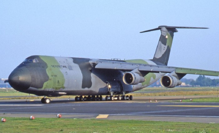Самолет Lockheed c-5 Galaxy