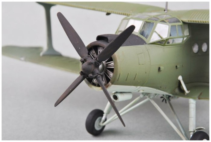 Cамолёт Antonov an-2m Colt Hobby Boss, 1/48