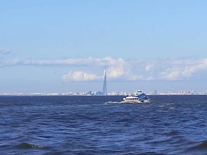 Петродворец корабль