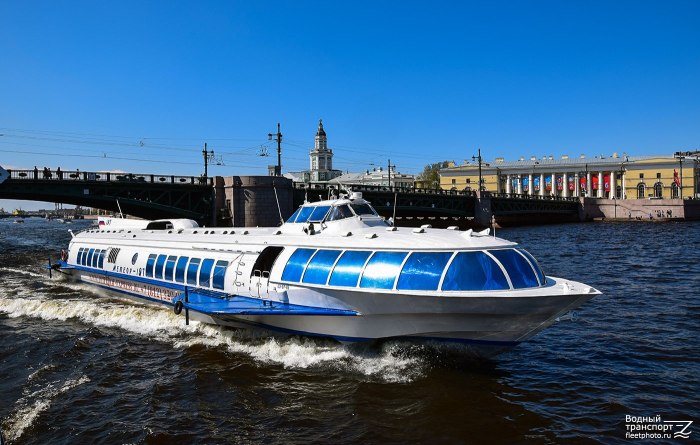 Метеор теплоход Питер