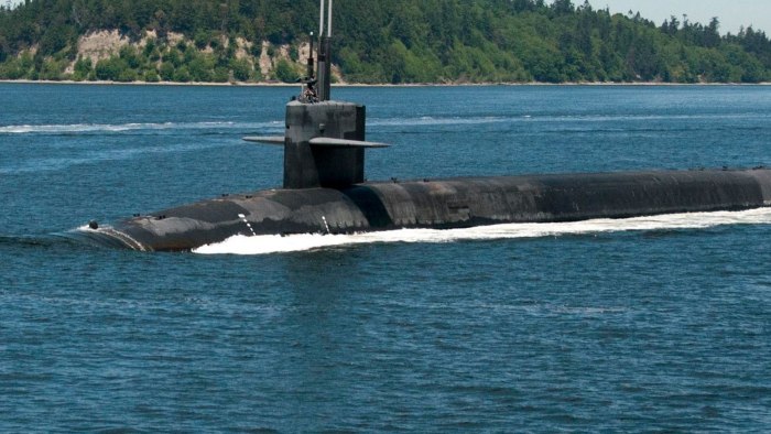 Первая атомная подлодка США