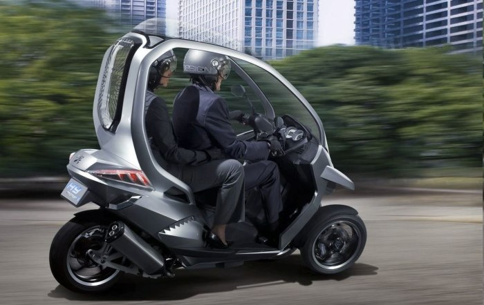 Скутер BMW c1