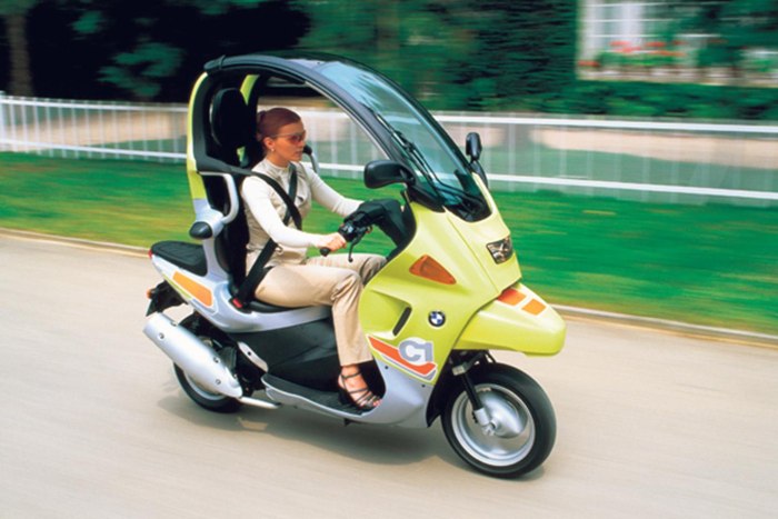 Скутер BMW c1