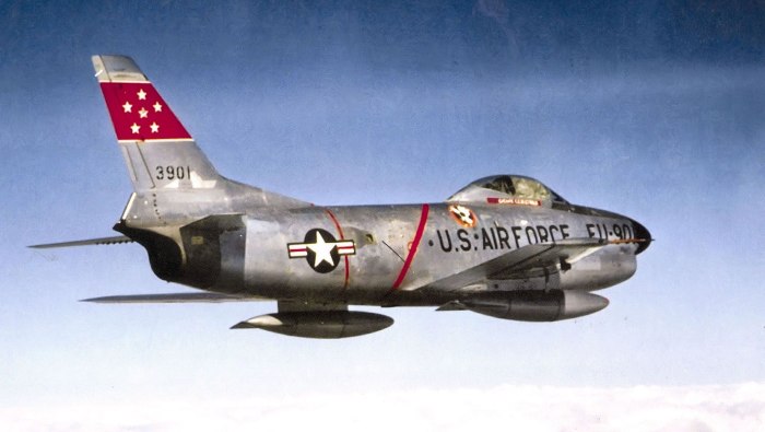 Истребитель Сейбр f-86