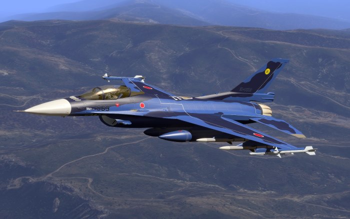 Mitsubishi f-2 и f-16