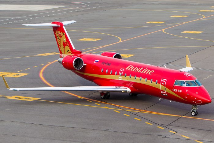 CRJ 200 самолет РУСЛАЙН