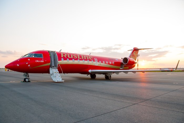 Самолёт Бомбардье CRJ-100/200