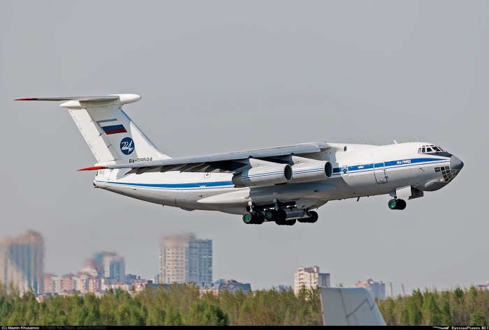 Ил-76 пассажирский самолёт