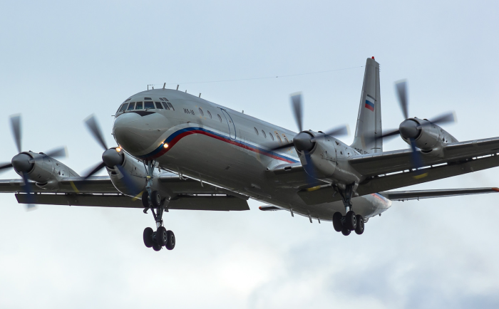Турбовинтовой АН 22 самолет турбовинтовой