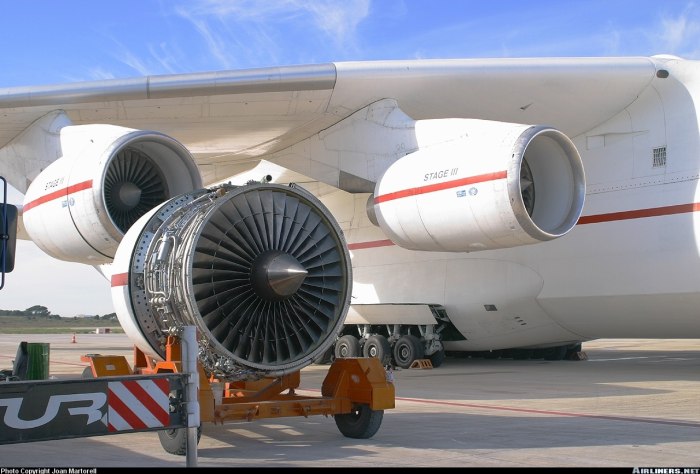 АН-124 Мрия