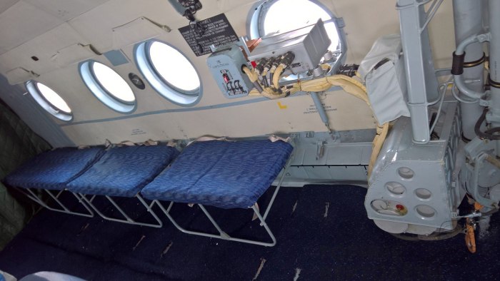 Приборная панель вертолета ми-8