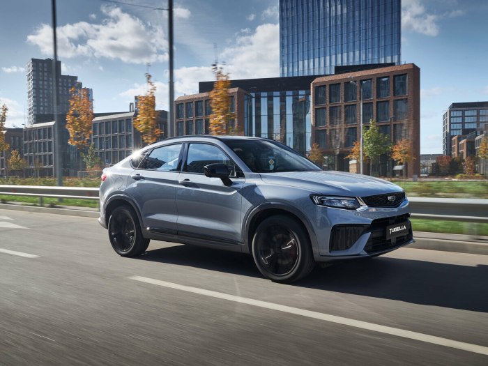 Новый Geely Tugella 2023