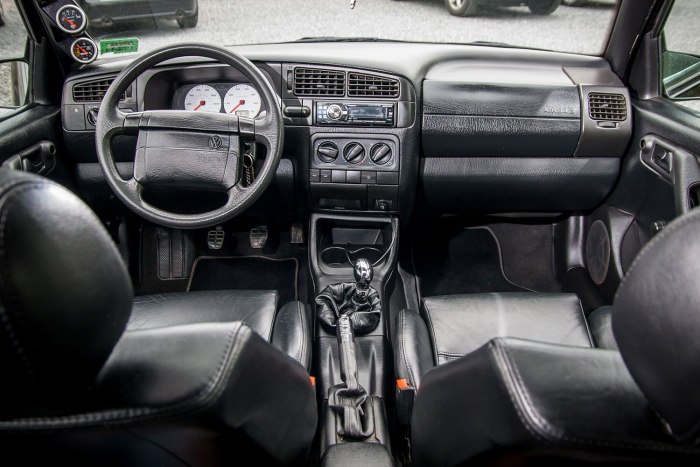 Volkswagen Golf mk3 салон