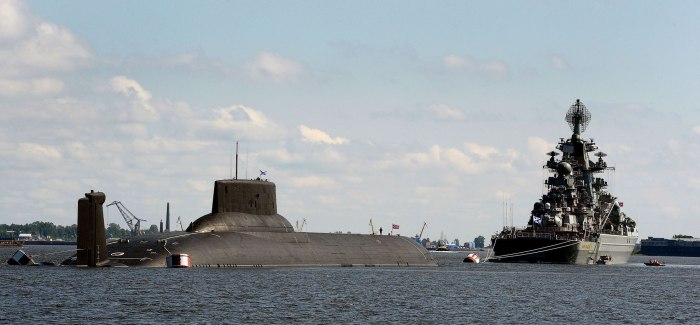 Российская подлодка всплыла возле статуи свободы в США