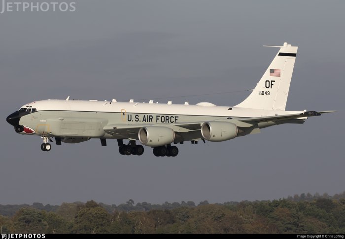 Самолет RC-135u