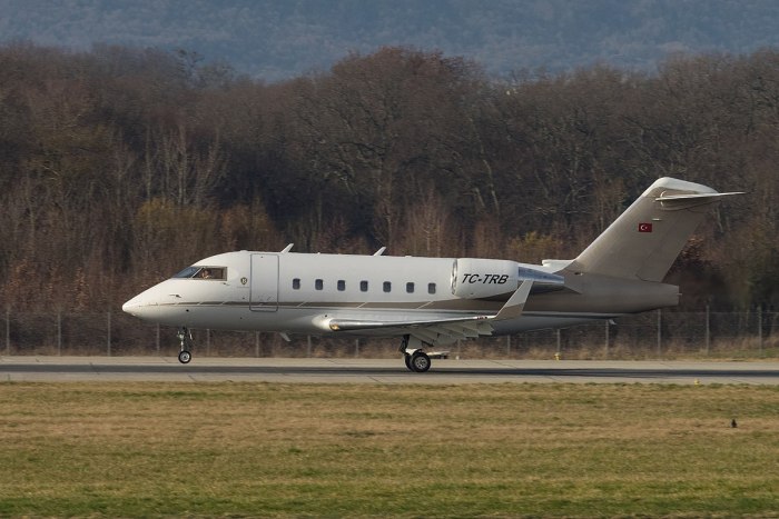 CL-600 Artemis самолет