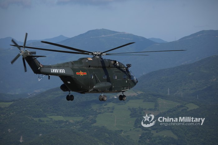 Вертолет z-8 НОАК