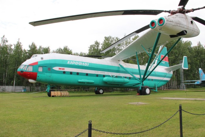 Самый большой вертолет в мире ми 12