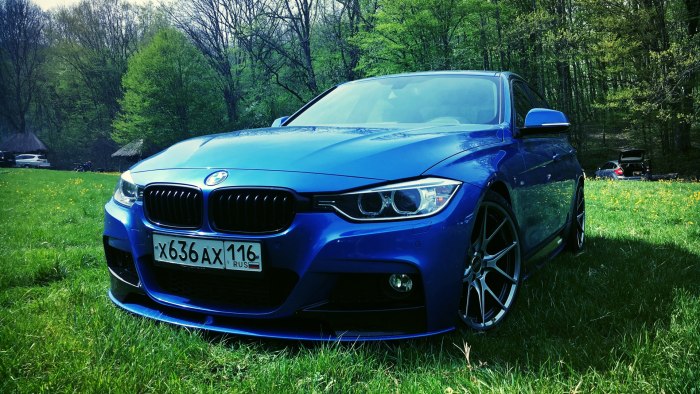 BMW 3 f30 голубой