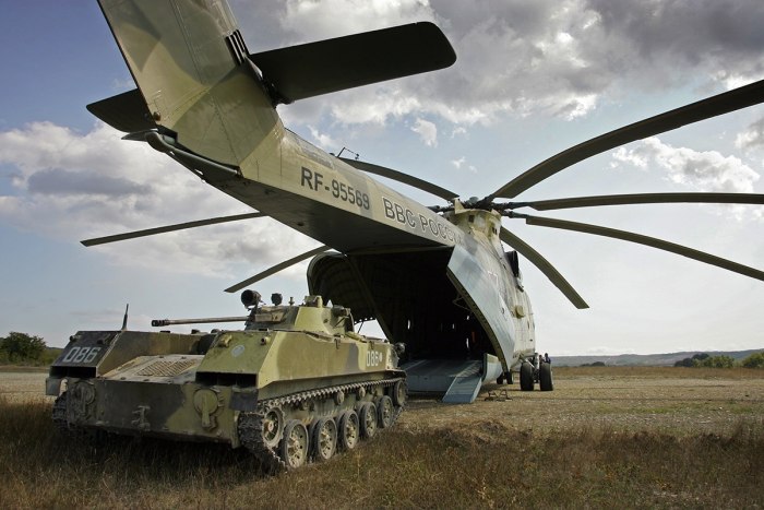 Транспортный вертолет ми-26