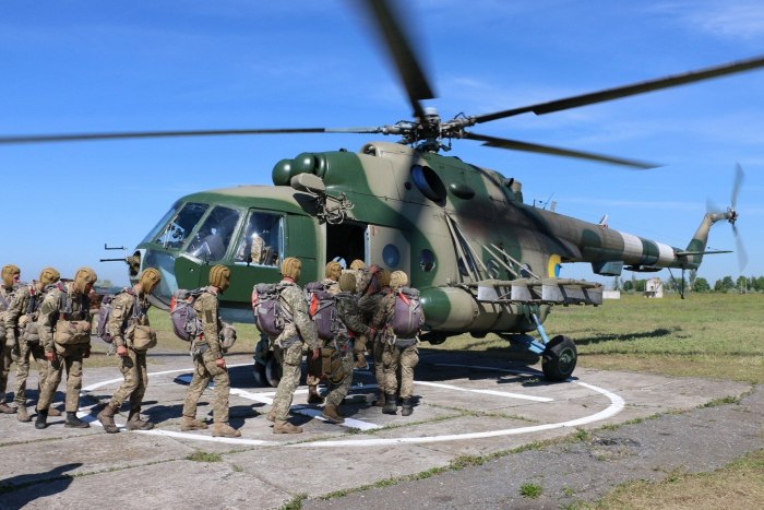 Ми-8амтш десантирование