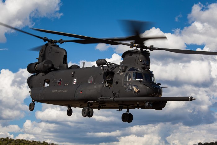 Вертолет Ch-47 Chinook