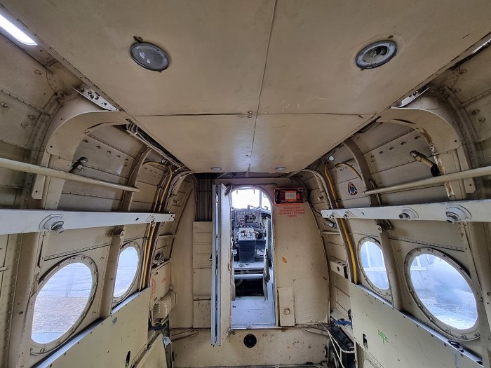 АН-2 салон