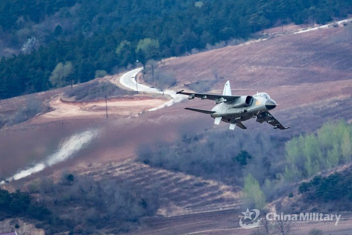 JH-7a самолет