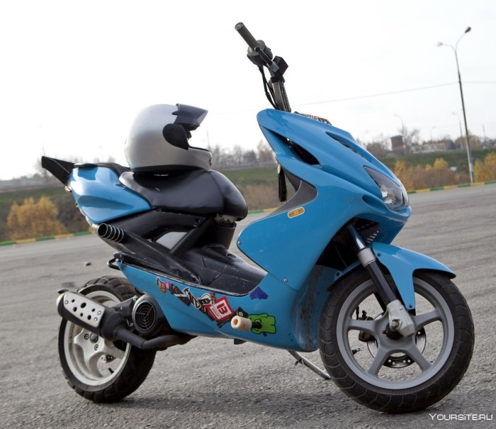 Yamaha Aerox стант