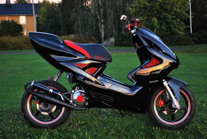 Скутер Yamaha Aerox