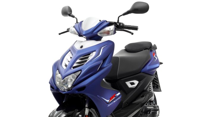 Скутер Yamaha Aerox 50