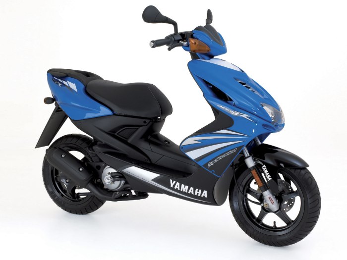 Скутер Yamaha Aerox