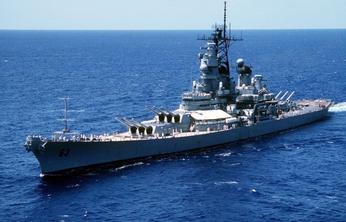 Военный корабль линкор Миссури