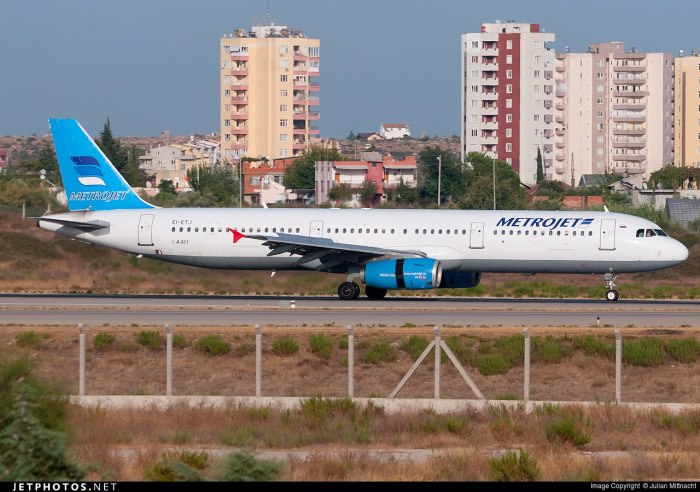 Ei-ETJ внутри