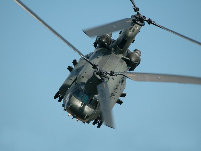 Boeing Ch-47 Chinook вертолёты США