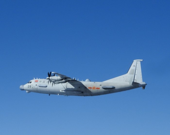 Shaanxi y-9 самолет