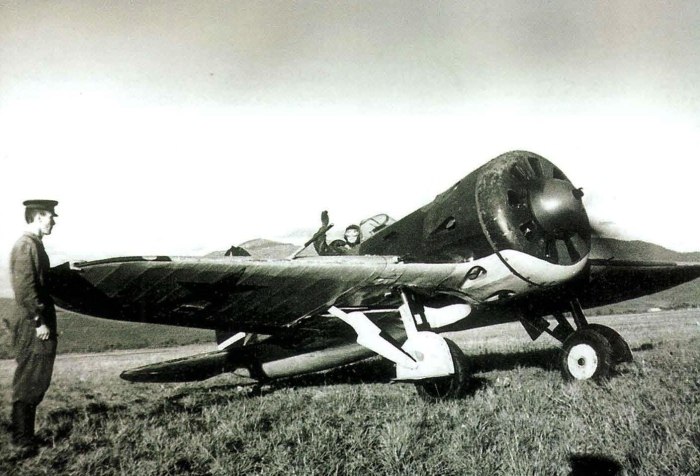 Советский истребитель и-16