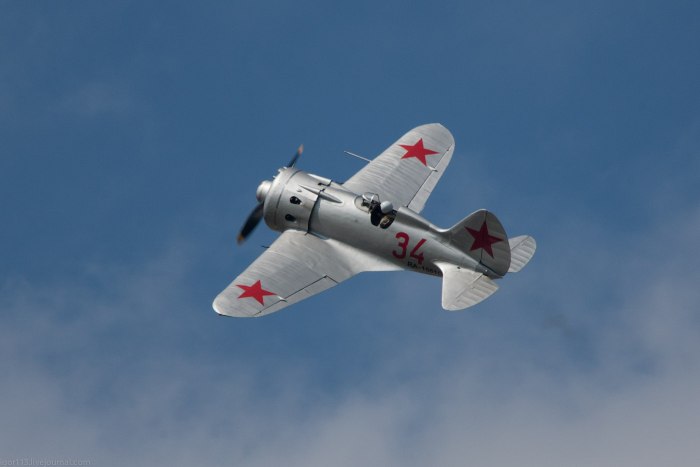 И-16 самолет