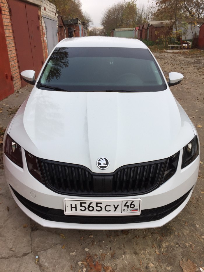 Skoda Octavia a7 FL белая