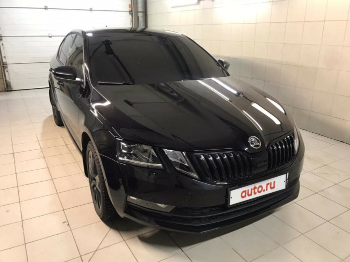 Skoda Octavia a7 Рестайлинг черная