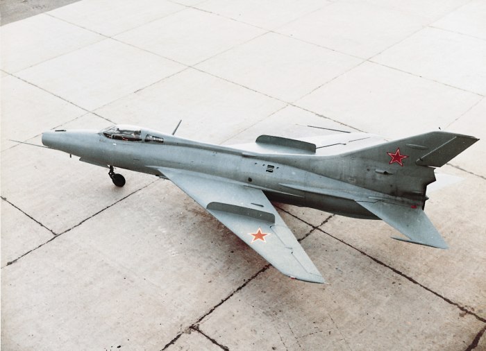 Миг е-50