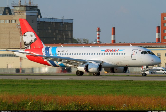 Superjet 100-95